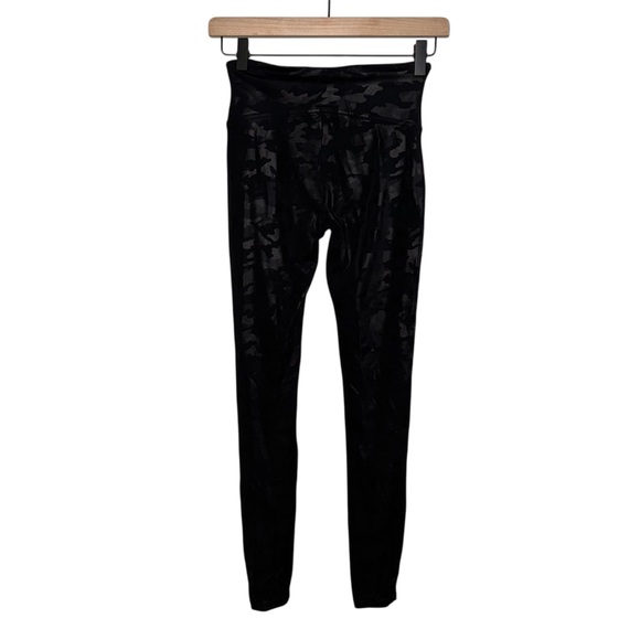 Spanx High Waisted Black Camouflage Leggings - Picture 2 of 4